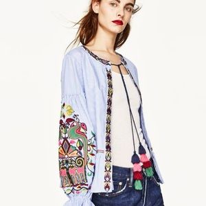 ZARA BLUE WHITE EMBROIDERED STRIPED BOHO ETHNIC JACKET TOP TASSELS SIZE S